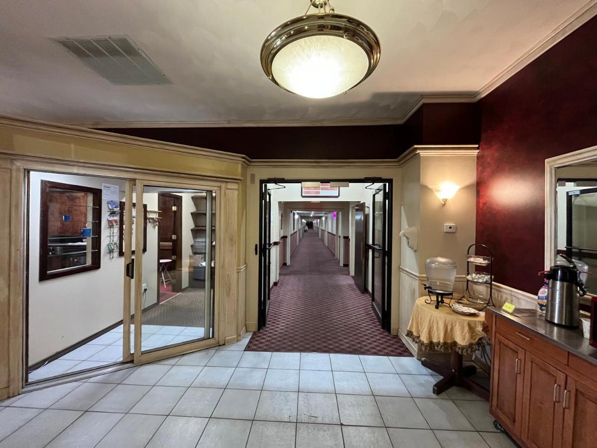 Presque Isle Hotel Extérieur photo