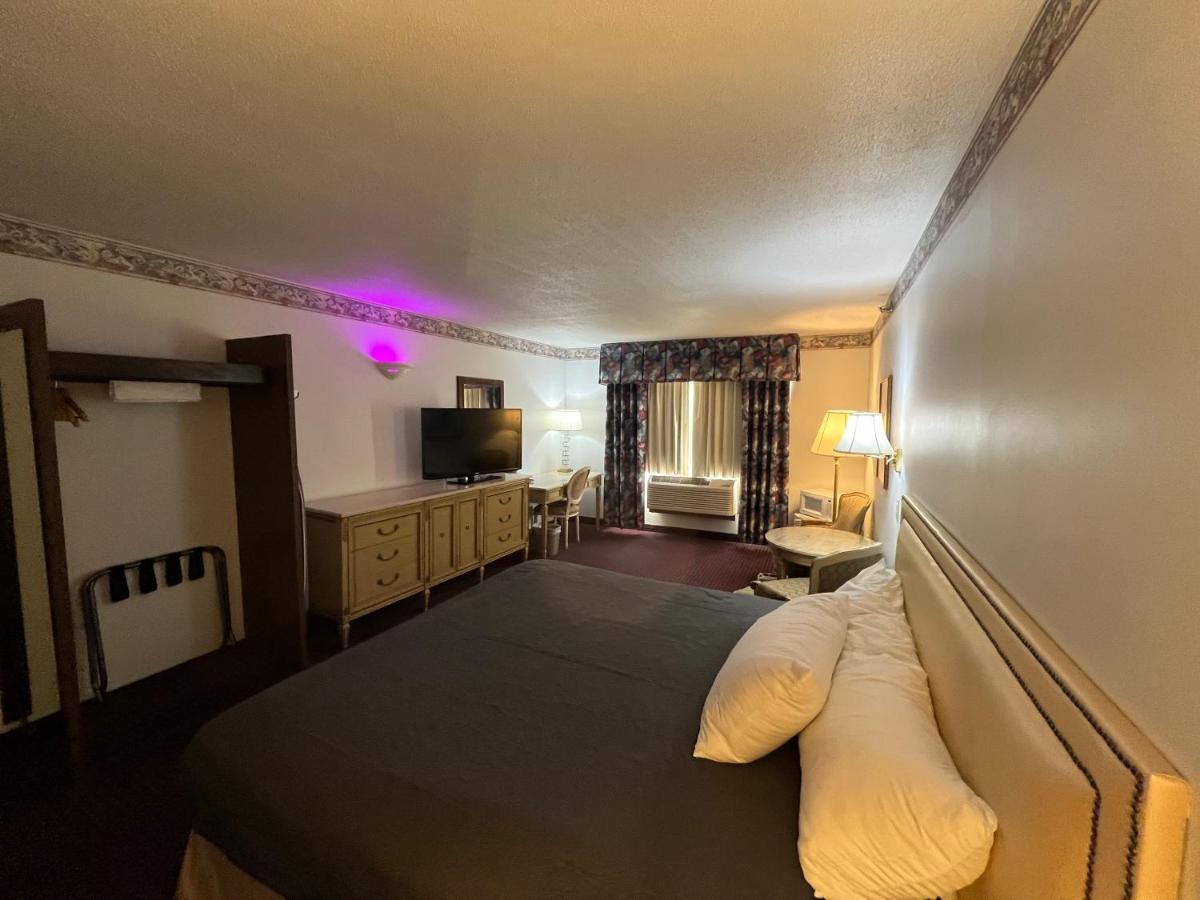 Presque Isle Hotel Extérieur photo