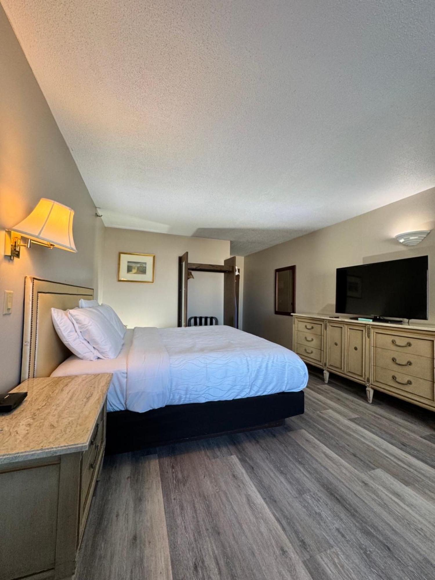 Presque Isle Hotel Extérieur photo